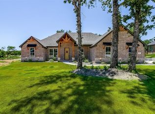 512 Ford Flts, Springtown, TX 76082