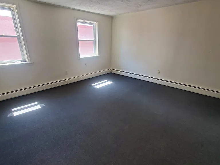 905 Main St #3 — Photo 5