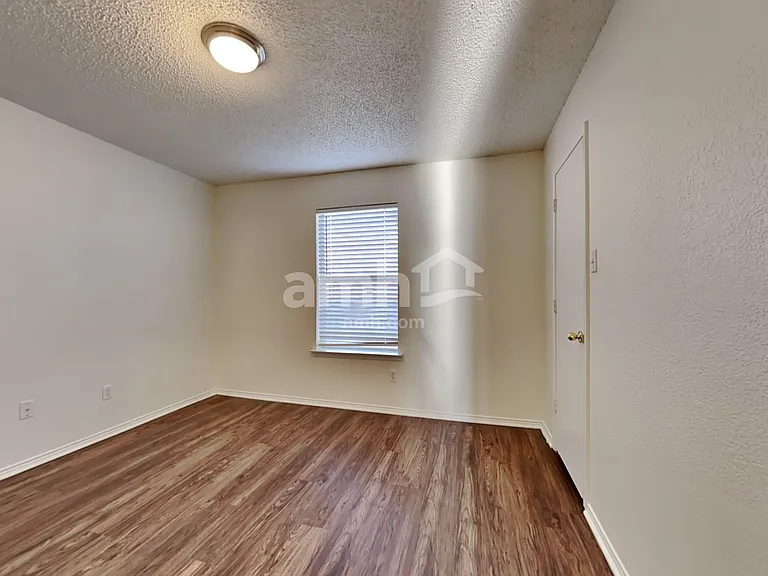 6404 Fern Meadow Dr — Photo 13