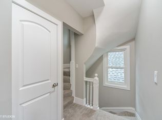 5038 W Grace St, Chicago, IL 60641