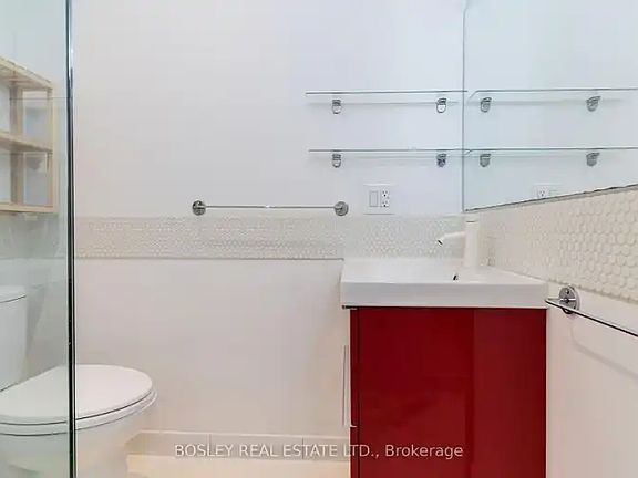 3rd image of 46 Stewart St #3