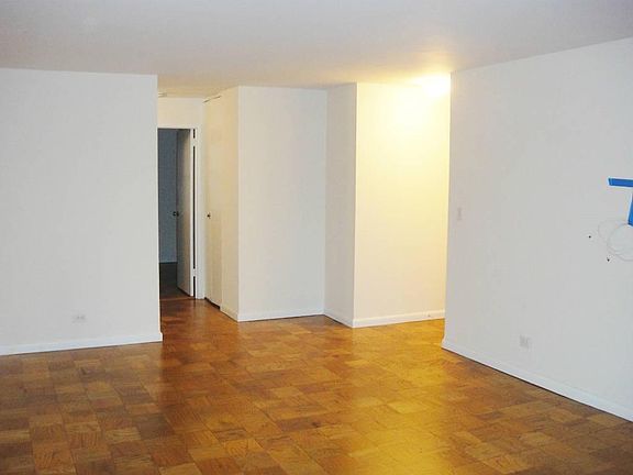3rd image of 1470 1st Ave APT 12C