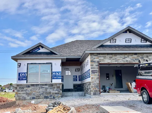 2509 W Mcguffey Street, Ozark, MO 65721