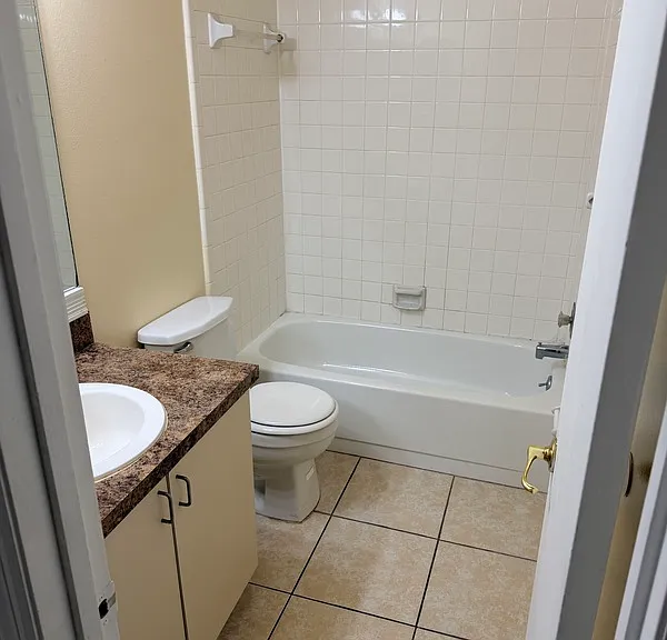 479 Prestwick Pl — Photo 32