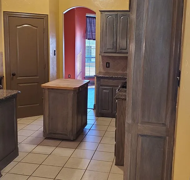 1621 Colonial Dr — Photo 16