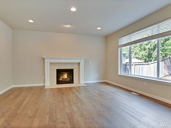 5th image of 18237 97th Ave E