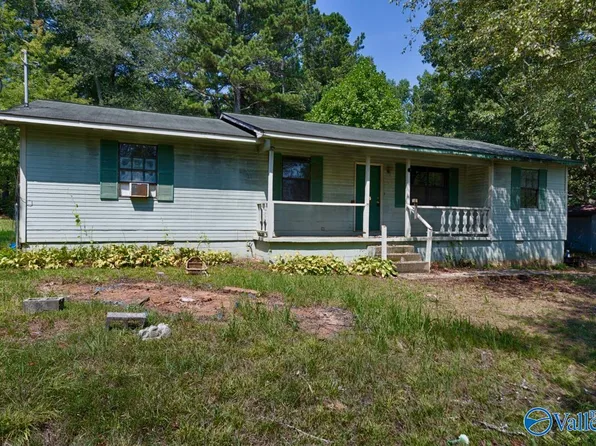 100 Cortis Dr, Toney, AL 35773