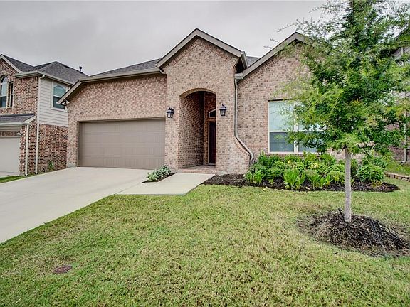 3rd image of 3449 Rosewood Ln