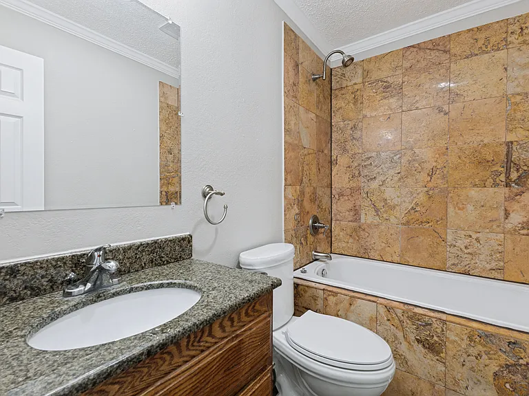 4111 Ocean Reef St — Photo 20