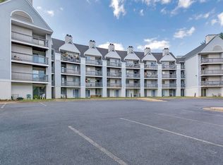 1243 Cedars Ct APT B8, Charlottesville, VA 22903