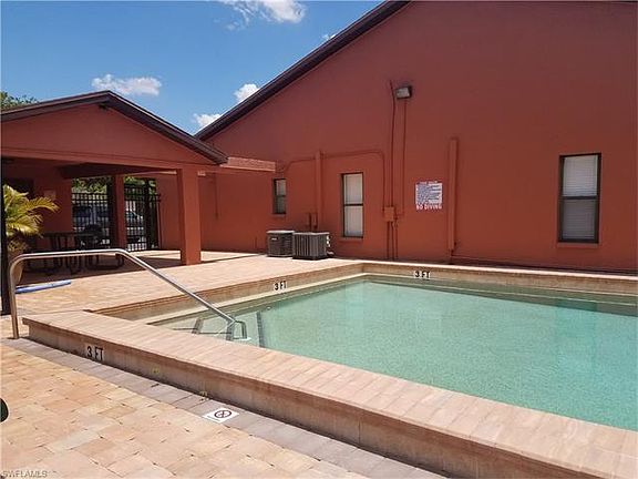 2nd image of 822 SW 47th Ter APT 112