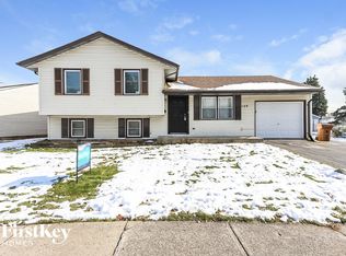 159 Glen Hill Dr, Glendale Heights, IL 60139