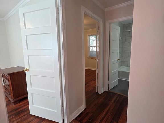 4th image of 153 S Guerry St #C