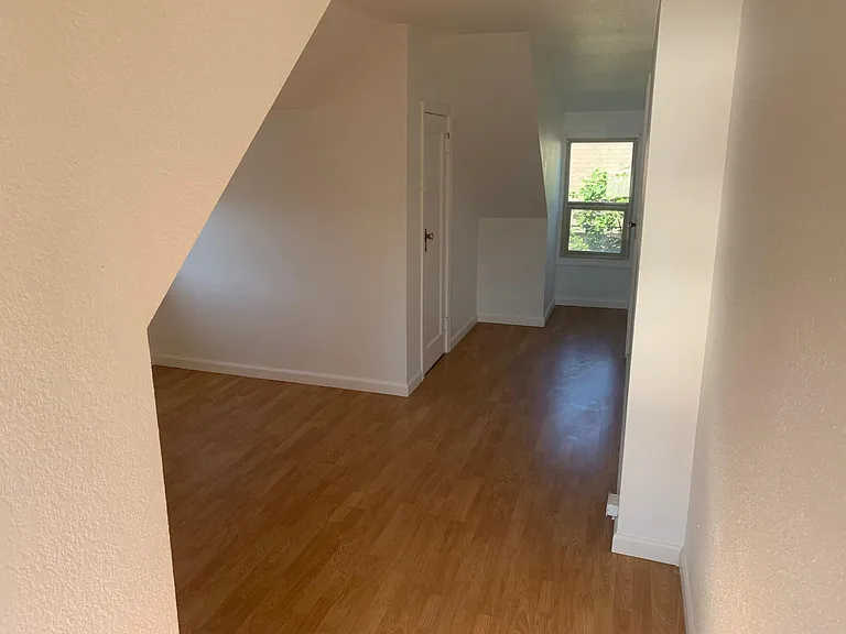 304 S Anderson St — Photo 15