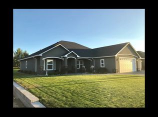 9106 Coolidge Rd, Yakima, WA 98903