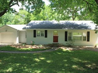 205 Twin Dr, Caseyville, IL