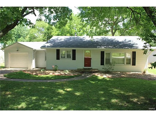 205 Twin Dr photo 1