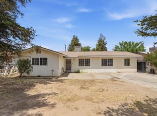 27341 Parkwood Ave, Madera, CA 93637