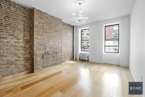 Rented by Bond New York | media 10