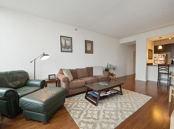 4th image of 1400 S Michigan Ave APT 1501
