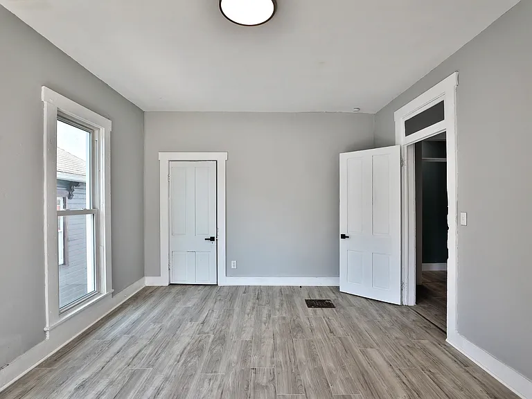 528 W High St — Photo 19
