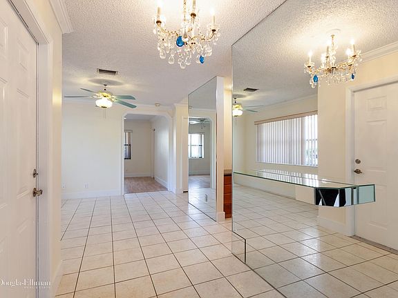 2nd image of 21190 Mainsail Cir APT A18