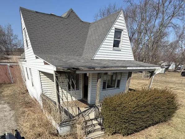 2045 La France St, Oregon, OH 43616