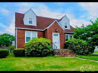 518 Garden Ave, Woodbridge, NJ