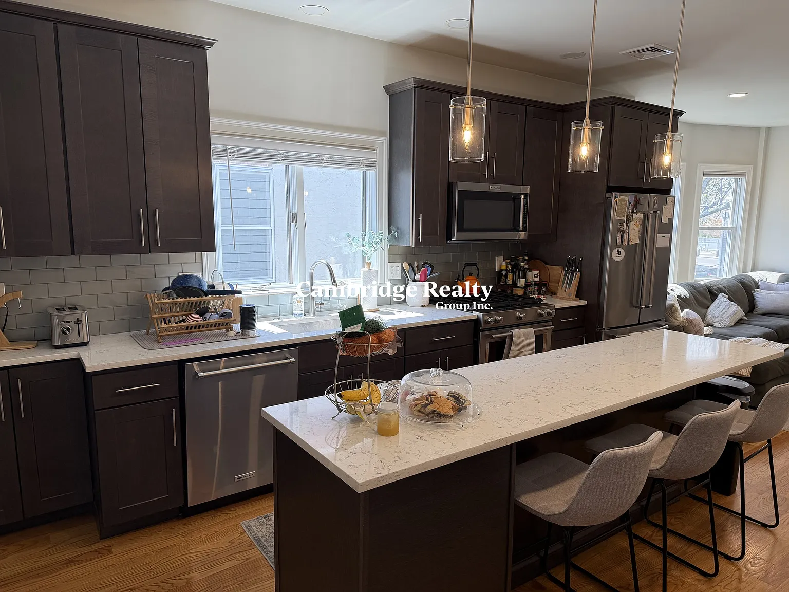 3 bed, 2.0 bath, $4,950 — Photo 4