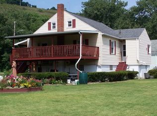 181 Cedar St, Tarentum, PA 15084