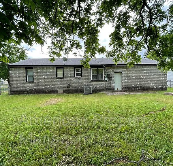 523 E Duncan St — Photo 33