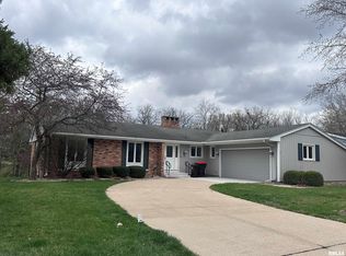 1006 W Greenfield Dr, Peoria, IL
