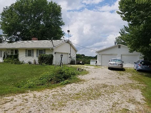 4 total garage bays