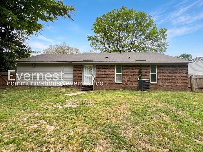 6445 Collinwood Rd — Photo 17