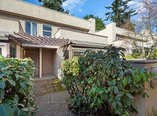 8229 212th St SW APT 104, Edmonds, WA 98026