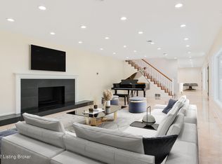 33 Arrowhead Rd, Indian Hills, KY 40207