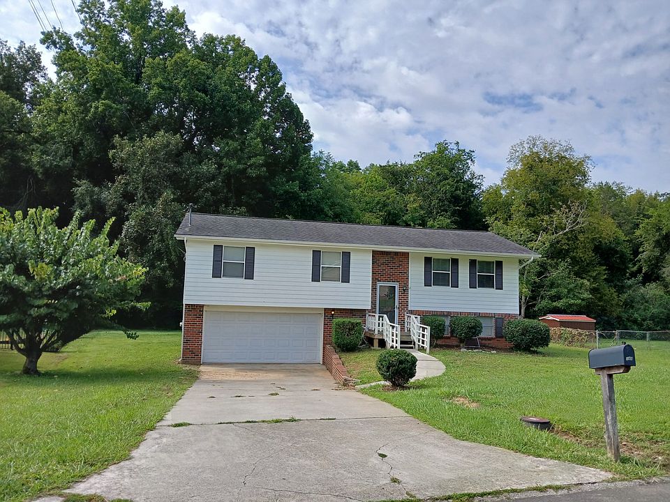 1st image of 148 N Valley Dr NW