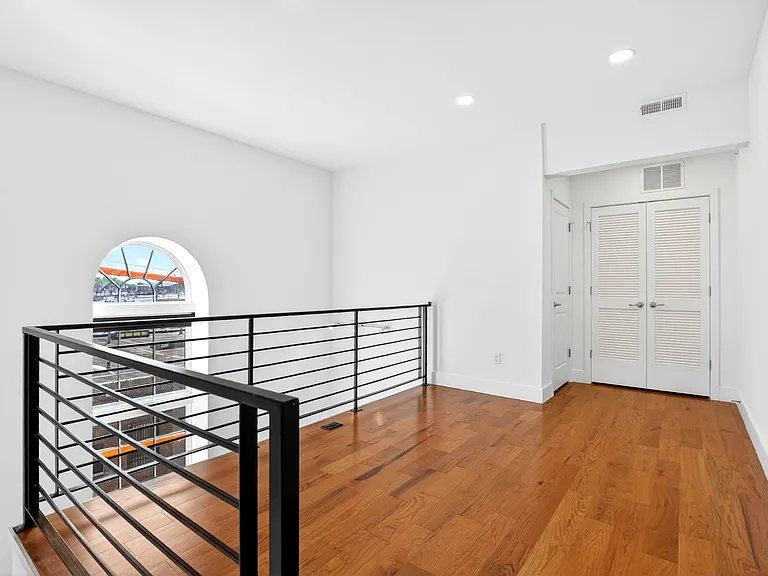 Clearfield Lofts — Photo 45