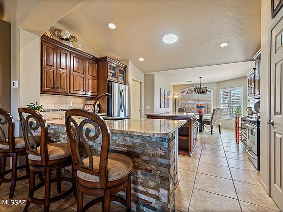 4th image of 62145 E Valley Crest Ct