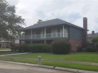 50 Park Timbers Ct, New Orleans, LA 70131