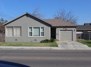 330 N 11th St, Chowchilla, CA 93610