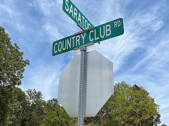 5th image of 524 Saratoga Dr