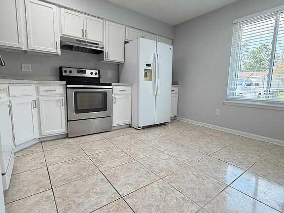 2nd image of 11257 Shady Glen Dr #11257