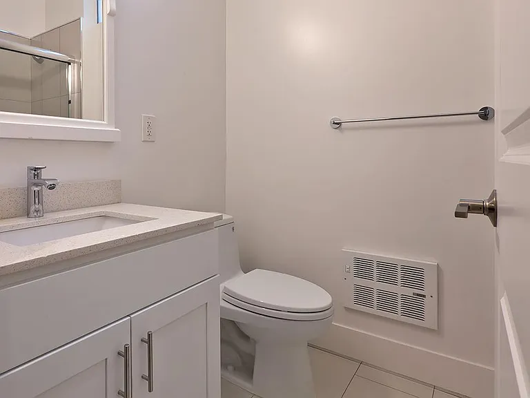 2861 California St #8 — Photo 3