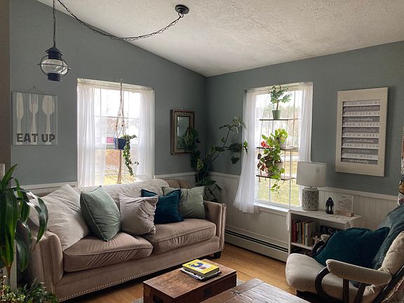 4th image of 3 Farmlake Dr