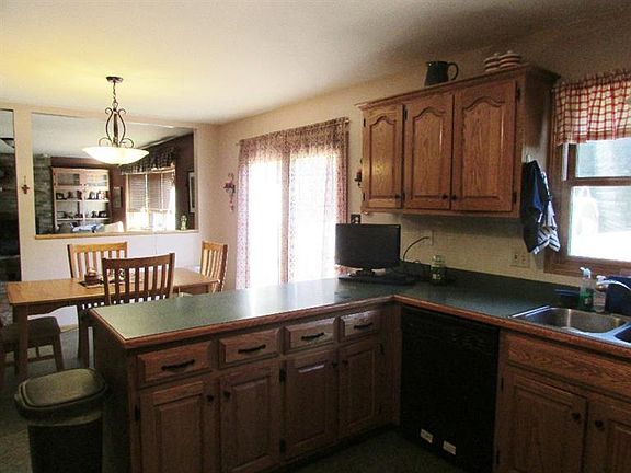 4th image of 3452 Laverne Dr