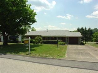115 Farmview Dr, Uniontown, PA