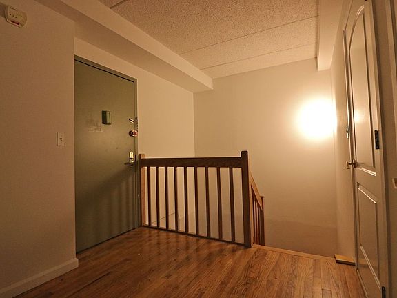 4th image of 10344 68th Ave APT C
