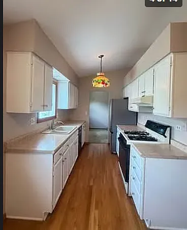 300 Aster Ct — Photo 3