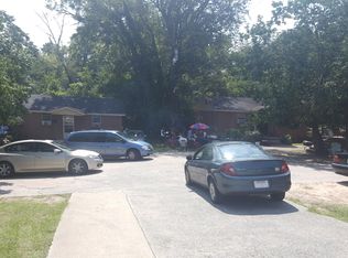 690 Pebble St, Macon, GA 31201